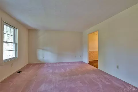 2128 Galloway Ct, Cincinnati, OH 45240 photo 6
