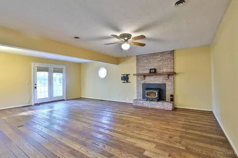 2128 Galloway Ct, Cincinnati, OH 45240 photo 9