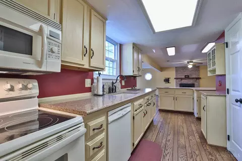 2128 Galloway Ct, Cincinnati, OH 45240 photo 16