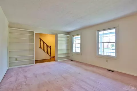 2128 Galloway Ct, Cincinnati, OH 45240 photo 7