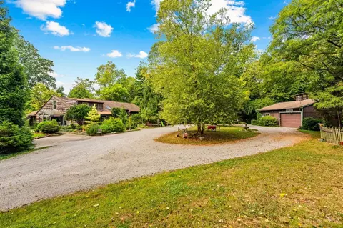 1427 Stanley Rd, Anderson Twp, OH 45230