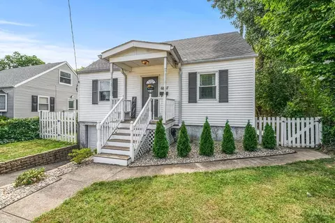 6807 Sunray St, Anderson Twp, OH 45230