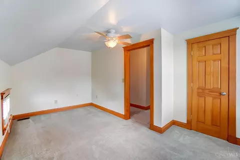 Bedroom - 33 Baker Ave, Saint Bernard, OH 45217 photo 4 of 6