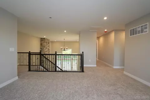 65 Wadestone Ln, Springboro, OH 45066 photo 16