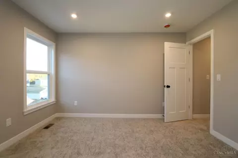 65 Wadestone Ln, Springboro, OH 45066 photo 14