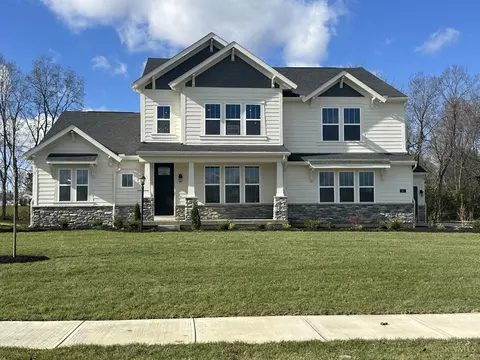 65 Wadestone Ln, Springboro, OH 45066