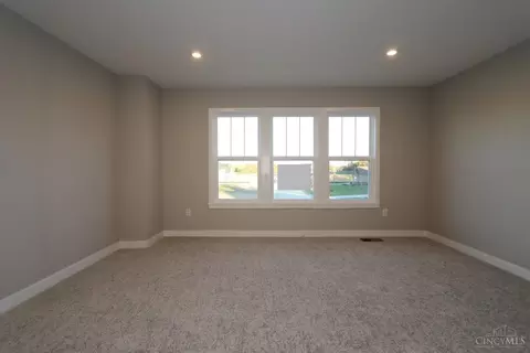 65 Wadestone Ln, Springboro, OH 45066 photo 15