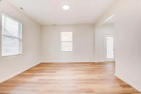 Living - 3322 Spokane Ave, Cincinnati, OH 45207 photo 2 of 4