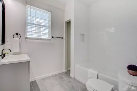 Bath - 3322 Spokane Ave, Cincinnati, OH 45207 photo 2 of 5