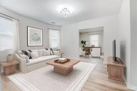 Living - 3322 Spokane Ave, Cincinnati, OH 45207 photo 4 of 4