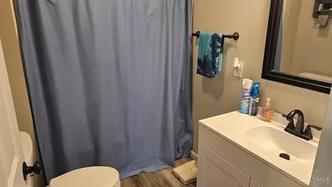 Bath - 7519 Anthony Wayne Ave, Cincinnati, OH 45216 photo 1 of 1