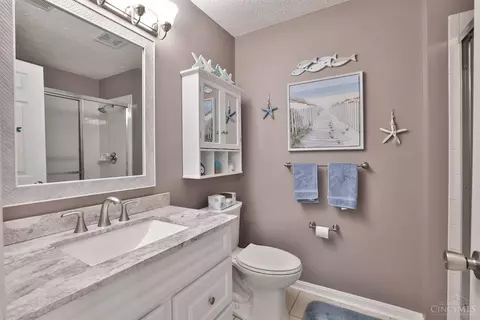 Bath - 12110 Regency Run Ct #6, Cincinnati, OH 45240 photo 1 of 2