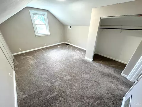 Bedroom - 3904 Watterson Rd, Fairfax, OH 45227 photo 3 of 3
