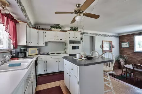 4466 Hall St, Cincinnati, OH 45244 photo 11