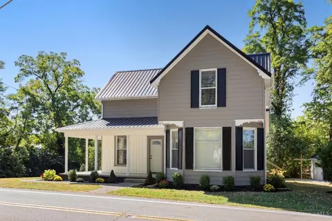 2038 St Rt 131, Hillsboro, OH 45133