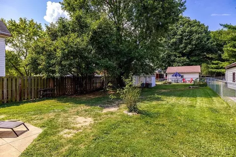 Exterior - 3937 N Bend Rd, Cheviot, OH 45211 photo 4 of 11