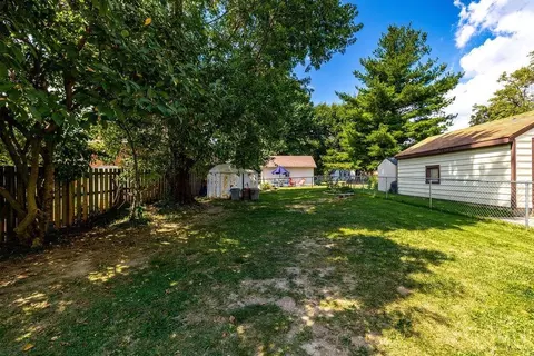 Exterior - 3937 N Bend Rd, Cheviot, OH 45211 photo 8 of 11