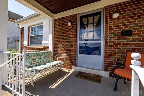 Exterior - 3937 N Bend Rd, Cheviot, OH 45211 photo 3 of 11