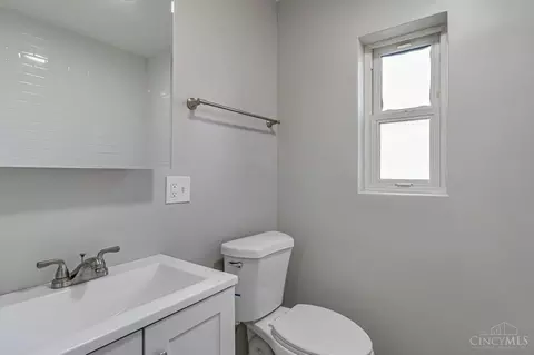 Bath - 2245 Bremont Ave, Golf Manor, OH 45237 photo 1 of 3