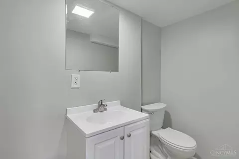 Bath - 2245 Bremont Ave, Golf Manor, OH 45237 photo 3 of 3