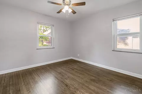 Bedroom - 2245 Bremont Ave, Golf Manor, OH 45237 photo 1 of 7