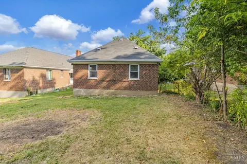 Exterior - 2245 Bremont Ave, Golf Manor, OH 45237 photo 5 of 6