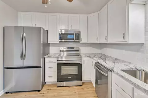 Kitchen - 2245 Bremont Ave, Golf Manor, OH 45237 photo 2 of 3