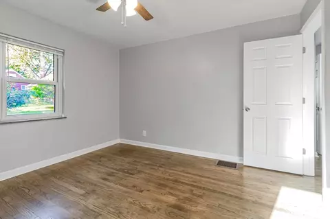 Bedroom - 2245 Bremont Ave, Golf Manor, OH 45237 photo 5 of 7