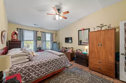 Bedroom - 7607 Skyview Cir, Cincinnati, OH 45248 photo 1 of 1