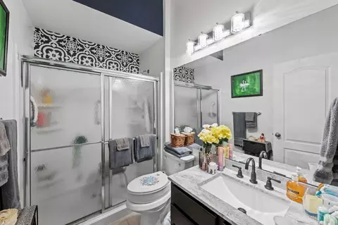 Bath - 7607 Skyview Cir, Cincinnati, OH 45248 photo 1 of 2
