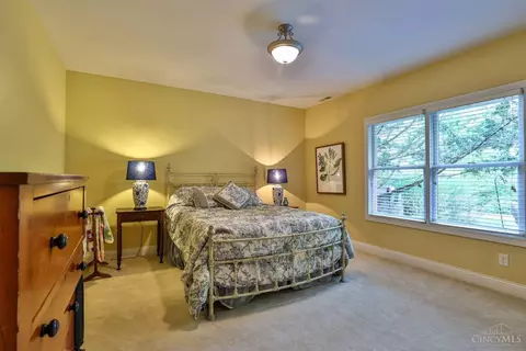 9935 Beech Dr, Cincinnati, OH 45231 photo 25