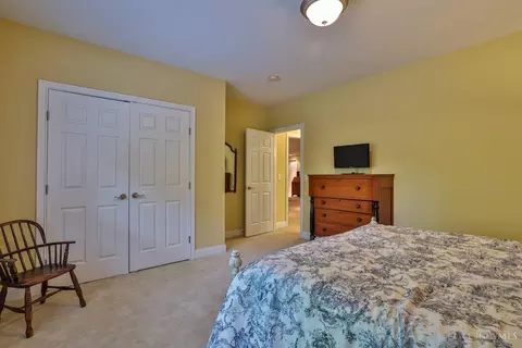 9935 Beech Dr, Cincinnati, OH 45231 photo 38
