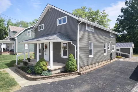 Exterior - 313 Fourth St, Williamsburg, OH 45176 photo 5 of 6