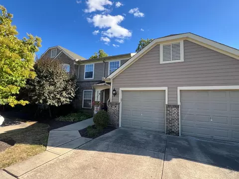 6112 Oakbridge Way #103, Milford, OH 45150
