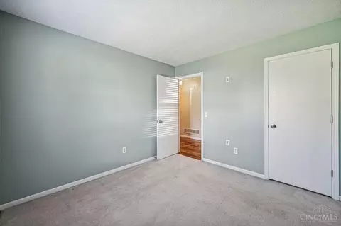 1202 Nottingham Rd, Amelia, OH 45102 photo 17