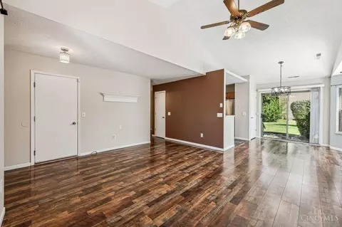 1202 Nottingham Rd, Amelia, OH 45102 photo 6