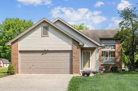 1202 Nottingham Rd, Amelia, OH 45102