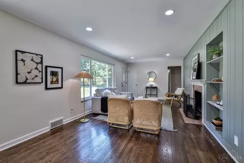 340 Mayview Forest Dr, Woodlawn, OH 45215 photo 4