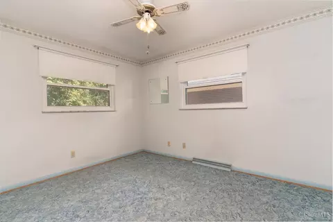 Bedroom - 6524 Murray Ave, Cincinnati, OH 45227 photo 4 of 5