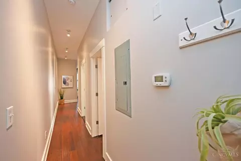 Entry Way - 1501 Vine St #303, Cincinnati, OH 45202 photo 2 of 4