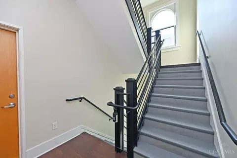 Entry Way - 1501 Vine St #303, Cincinnati, OH 45202 photo 3 of 4