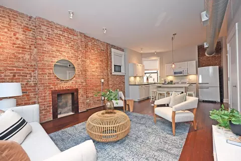 Living - 1501 Vine St #303, Cincinnati, OH 45202 photo 2 of 4