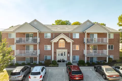 3335 Emerald Lakes Dr #2D, Cincinnati, OH 45211