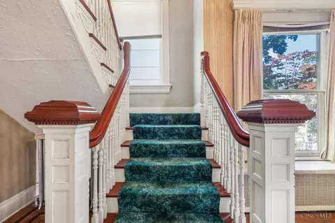 2525 Observatory Ave, Cincinnati, OH 45208 photo 15