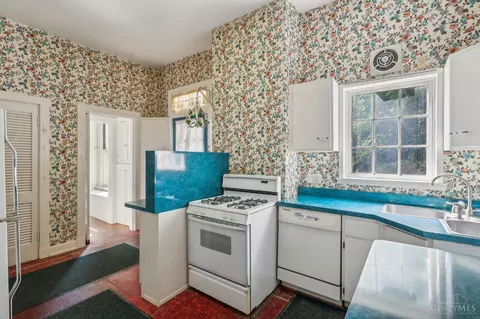 2525 Observatory Ave, Cincinnati, OH 45208 photo 13