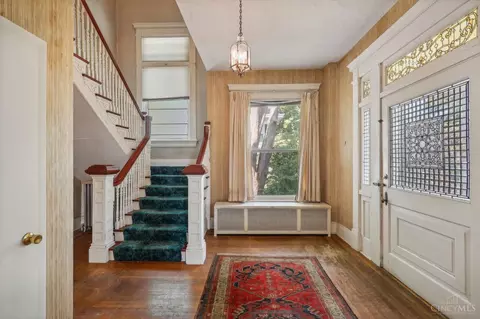 2525 Observatory Ave, Cincinnati, OH 45208 photo 5