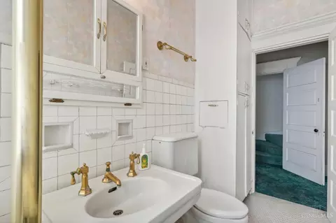 2525 Observatory Ave, Cincinnati, OH 45208 photo 21