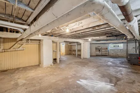2525 Observatory Ave, Cincinnati, OH 45208 photo 32