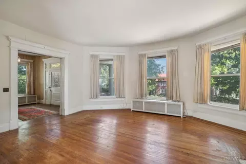 2525 Observatory Ave, Cincinnati, OH 45208 photo 7