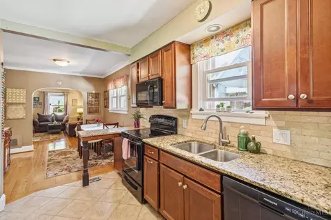 3818 Watterson Rd, Fairfax, OH 45227 photo 12